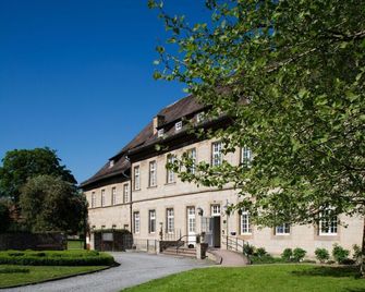 Hotel Schloß Gehrden - Brakel - Building