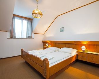 Hotel Seelacherhof - Sankt Kanzian - חדר שינה