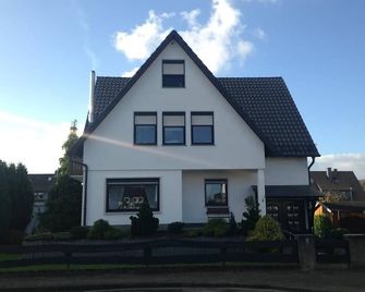 Ferienwohnung Dahm am Weser-Radweg - Hamelin - Rakennus