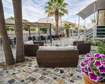 Porto Cesareo Hotel - Porto Cesareo - Binnenhof