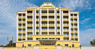 Jinhold Apartment Hotel Bintulu - Bintulu - Budynek