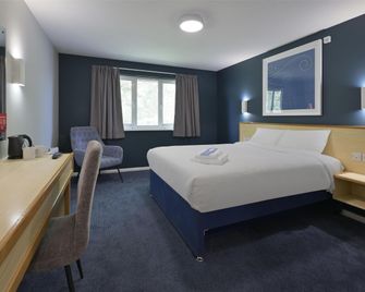 Travelodge Birmingham Dudley - Brierley Hill - Bedroom