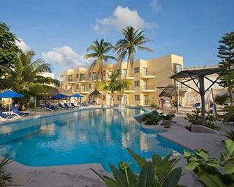 Hotel Posada Del Mar - Isla Mujeres - Pool