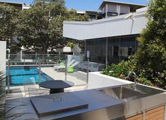 Code Apartments - Brisbane - Pool