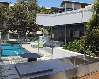 Code Apartments - Brisbane - Pool