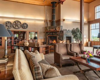 Copper River Princess Wilderness Lodge - Copper Center - Lounge