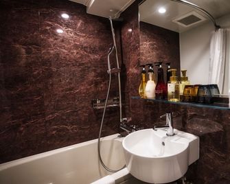 Hotel Vine Osaka Kitahama - Osaka - Baño