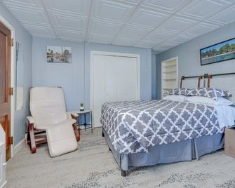 Cozy Kalamazoo Studio, 4 Mi to Downtown Area! - Kalamazoo