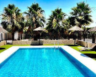 Hacienda Guadalquivir - Cordova - Piscina