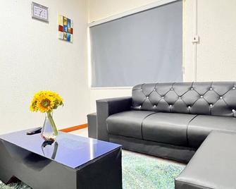 Bambi Smart Lets - Accra - Salon