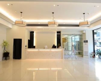 Ever O Business Hotel - Zamboanga City - Front desk