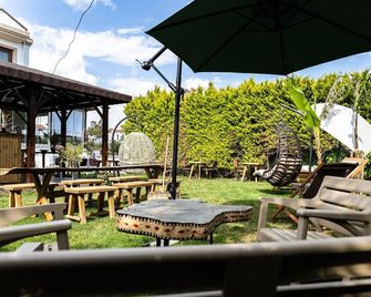 Cunda Eren Otel - Ayvalik - Патіо