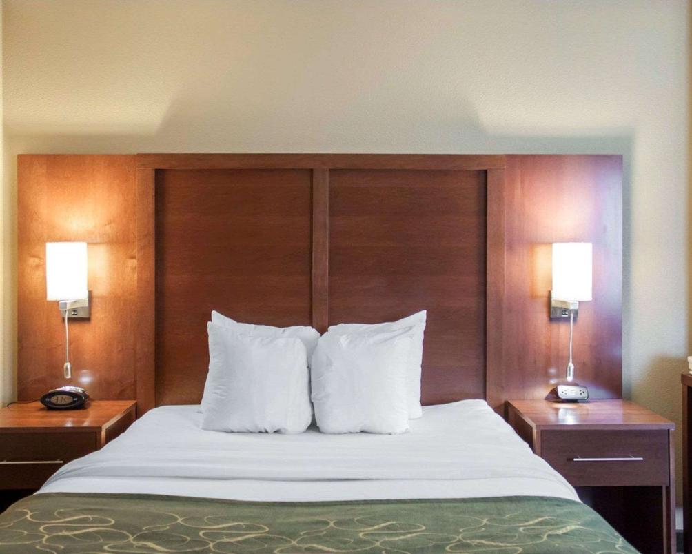 Comfort Suites Airport 95 1 2 5 Boise Hotel Deals Reviews
