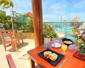Yuum Ha Boutique Hotel - Rio Lagartos - Balcone
