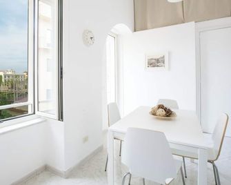 Orsola Maison - Sorrento - Comedor