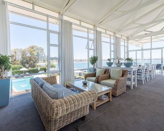 Saldanha Bay Hotel - Saldanha Bay - Вітальня