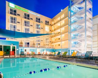 Holiday Inn Express & Suites Nassau By IHG - Nassau - Bygning