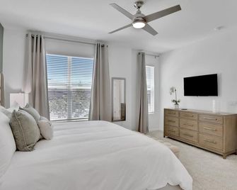 2382zbp- Solara Resort 5 Bedroom Townhouse by RedAwning - Davenport - Schlafzimmer