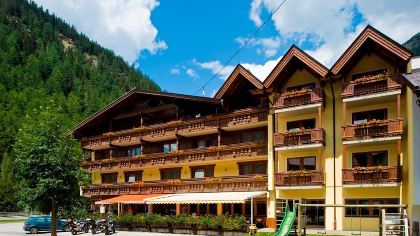 هوتل نيو بوست