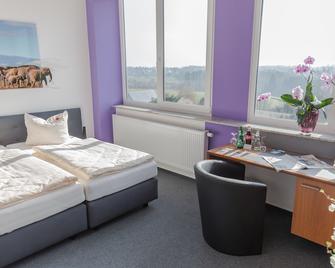 Hotel Weitblick Bielefeld - Bielefeld - Camera da letto