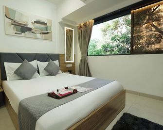Chembur Homeotel - Gagal Home - Bombay