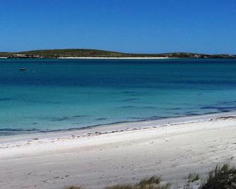BeachFront Retreat in Lancelin - Lancelin - Beach