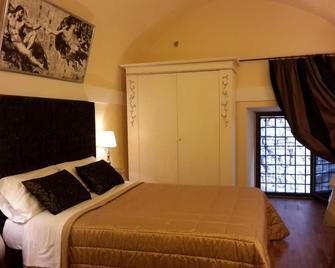 Castello Izzalini Todi Resort \'Apt 4\' - Todi - Camera da letto