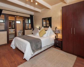 Aloe Guest House - Hermanus - Bedroom