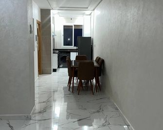 Appartement Cosy - 2 Chambres - vue sur mer Al Houceima ! - Al Hoceïma - Hallway