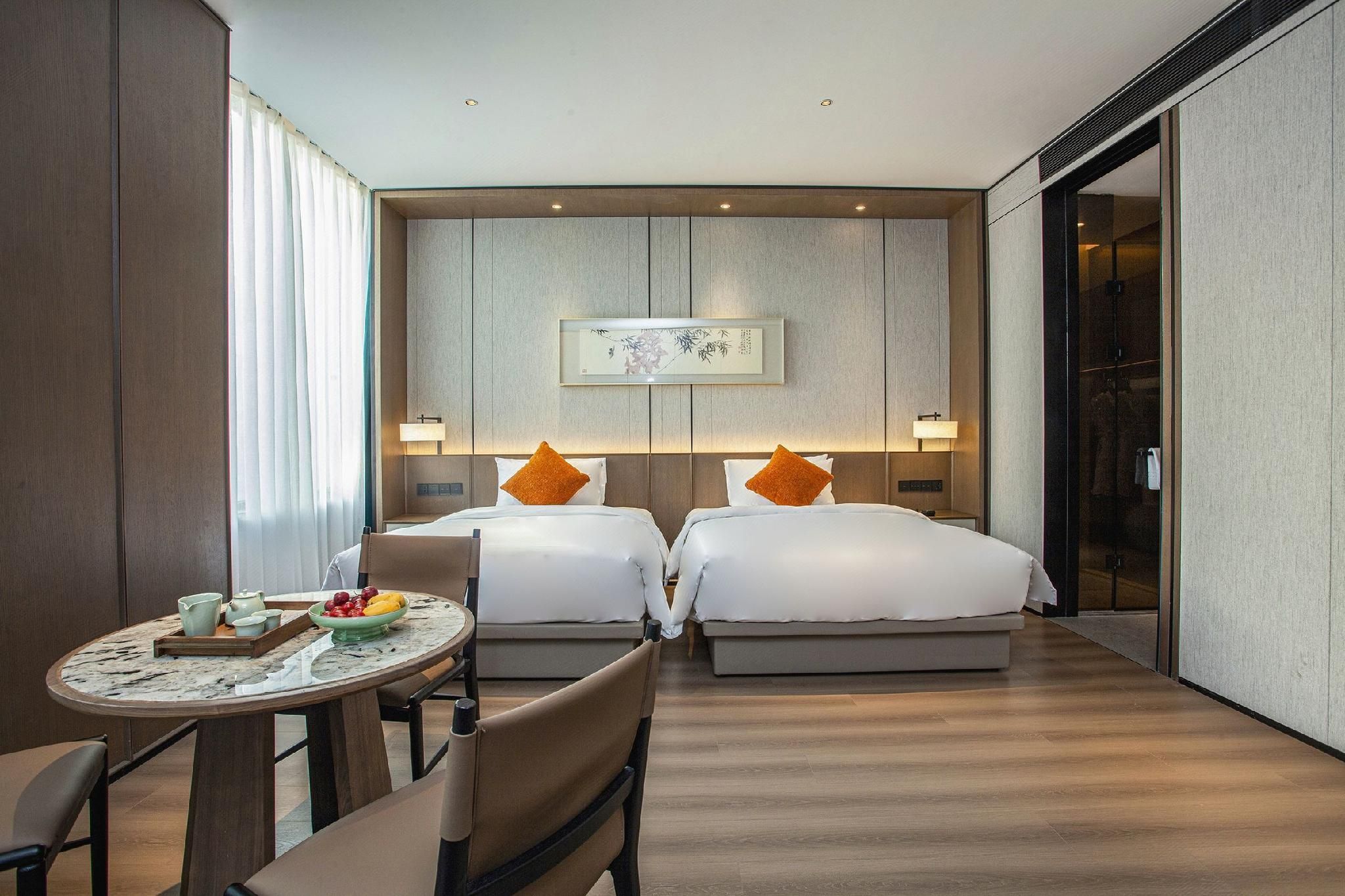 Slender West Lake Hot Spring Resort Yangzhou