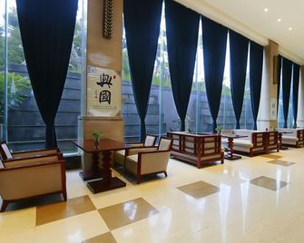 Tangyue Garden Hotel (Hejiang Branch) - Їбін - Лоббі
