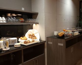 Gästehaus Hunziker - Zúrich - Buffet