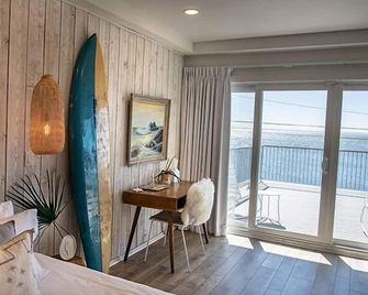 The Surfside Hotel - Stratford