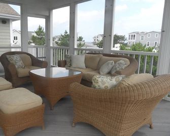 Seaside Serenity in Middlesex Beach - Bethany Beach - Balcón