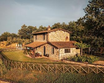 Villa Miravalle - Pietraviva - Edificio