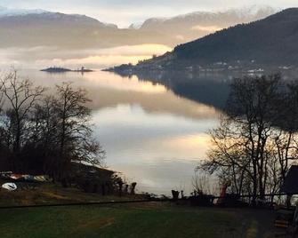 Hardanger Feriesenter Nesvika - Øystese - Vista del exterior