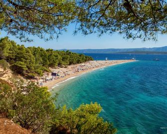 Apartments And Rooms Lea - בול - חוף