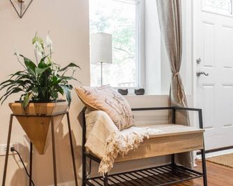 Cozy 1 Bedroom Close To Downtown Chicago - Chicago