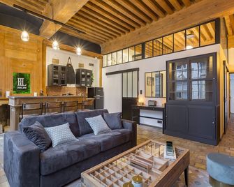 Host Inn - Coeur Vieux Lyon & Spa - ליון - סלון