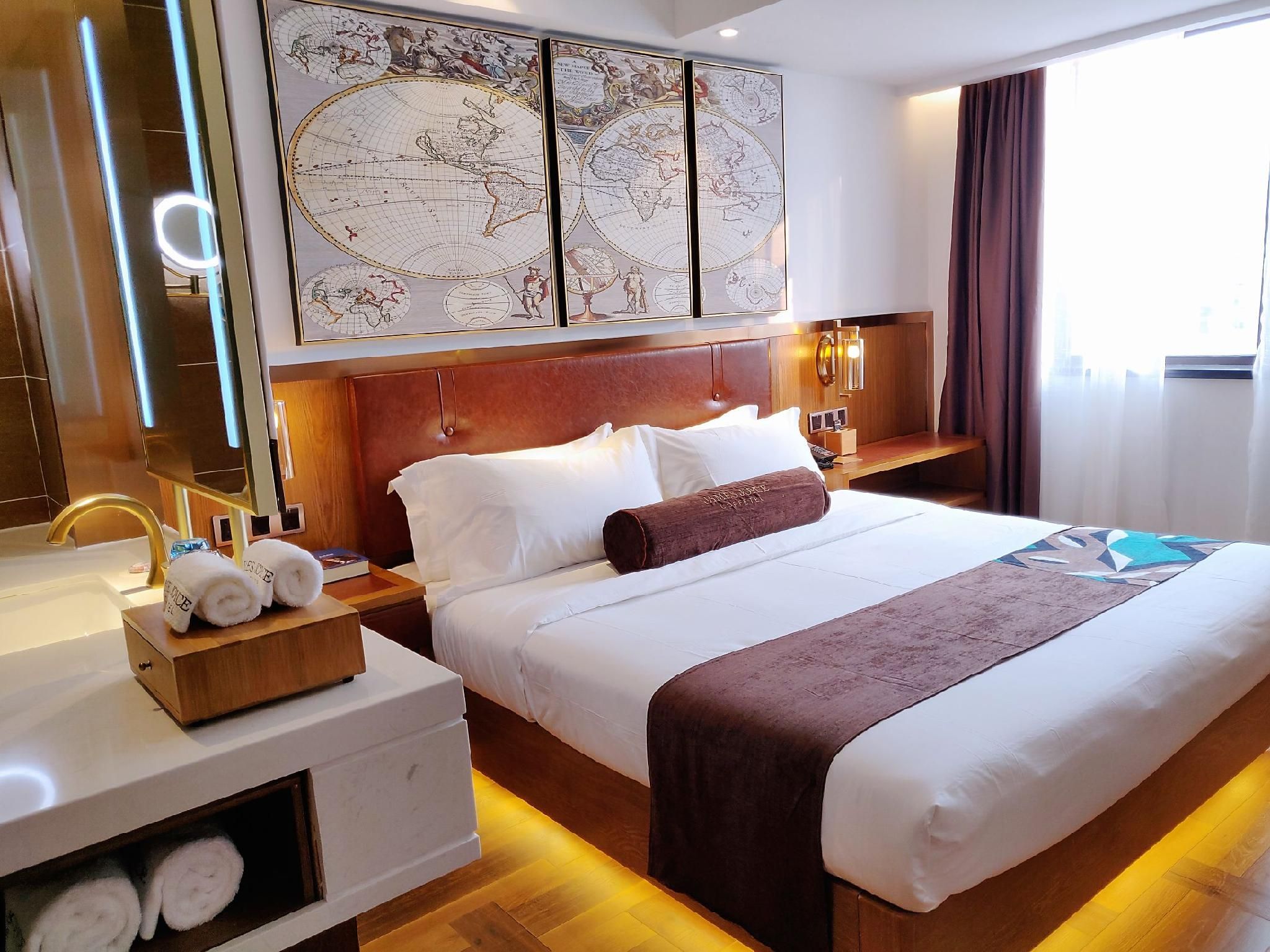 James Joyce Coffetel Qingdao Taidong Pedestrian Street Yingkou Road - تشينغداو - غرفة نوم