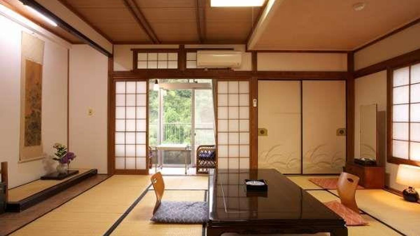 Oogiya Ryokan