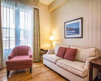 Quality Inn & Suites Charlottetown Downtown - Charlottetown - Habitación