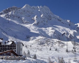 Hotel Piandineve - Ponte di Legno - Vista esterna