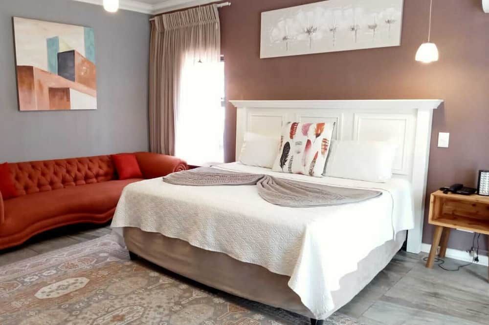 On Hill Lodge - בלואמפונטיין - חדר שינה