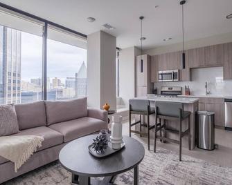 Landing at The 600 - 2 Bedrooms in Fountain Heights - Birmingham - Kitchen
