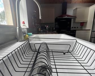 Avocalodge - Lisburn - Kitchen