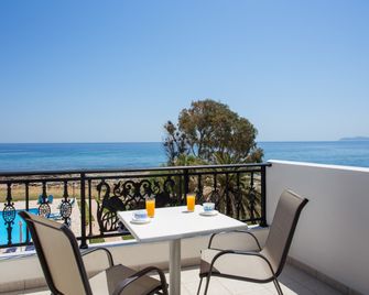 Venti Seaside Adult Hotel - Monemvasia - Varanda