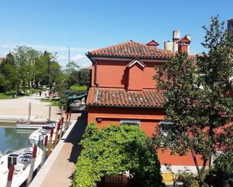 Venice, House with park in the island of Torcello - Venice - Outdoors view