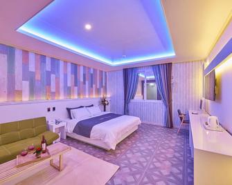 Top Hotel - Gwangju - Bedroom