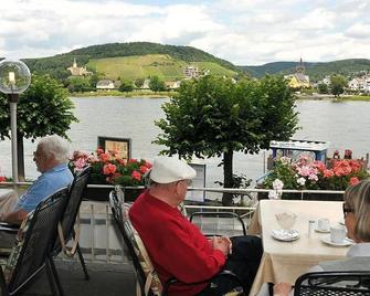 Double room bath or shower / WC - Hotel Rhein-Residenz - Bad Breisig - Balkon